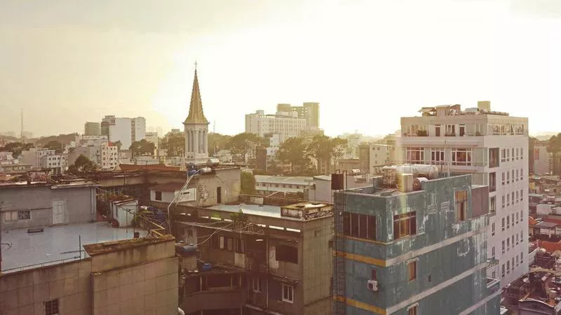 Bánh Tráng Quận 1: Top Quán Ngon, Đậm Chất Sài Gòn! (52 ký tự)