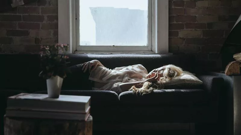 Việc Nhẹ Lương Cao: Cảnh Giác Lừa Đảo Xuyên Quốc Gia!