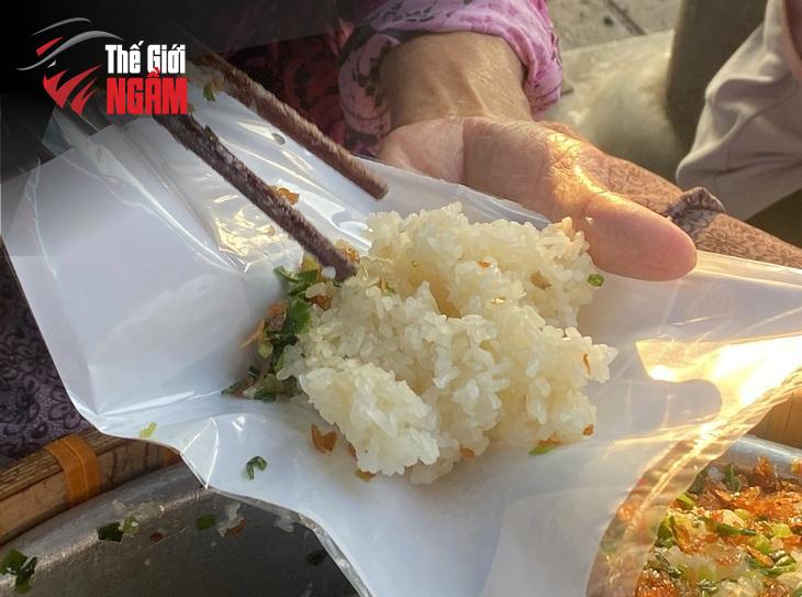 Thúng Xôi Nhà Ga Biên Hòa - Ký Ức Tuổi Thơ Không Thể Phai Nhòa