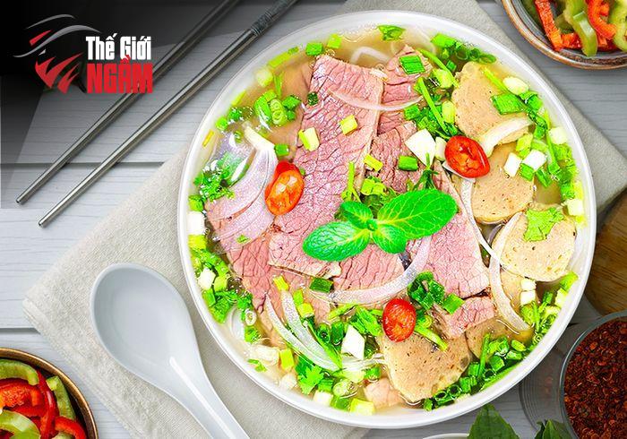 Trải Nghiệm Phở Ngon Khó Quên Tại Quận 7