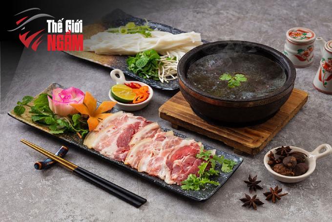 III. Top 9+ Địa Chỉ Ăn Phở Bát Đá Ngon Nhất Hà Nội: Khách Tự Nấu, Review 