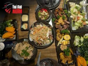 Nhiều món nhậu ngon như combo nướng, tôm sốt Thái, cá nướng và cơm chiên