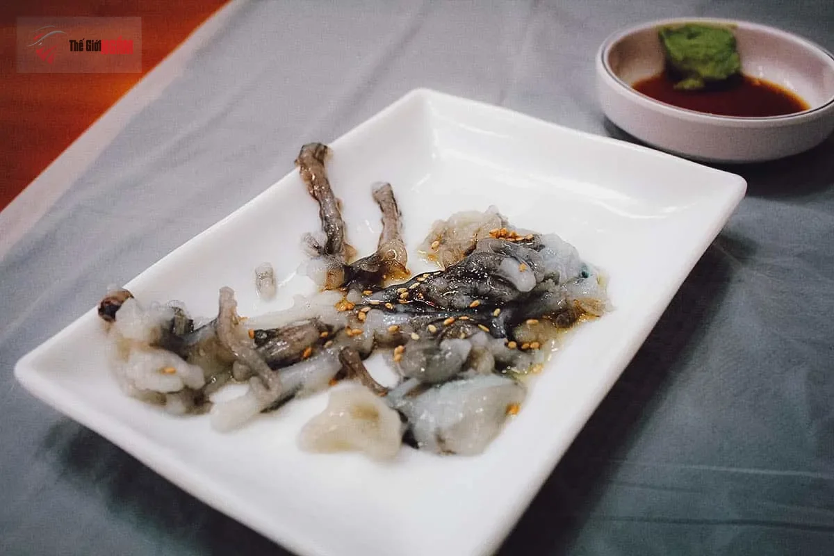 Sannakji - món bạch tuộc sống Hàn Quốc gây nghiện trong giới trẻ Việt.